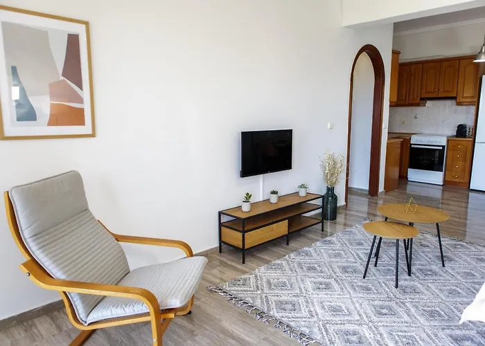 Almyros Aktis Seaview Apartment